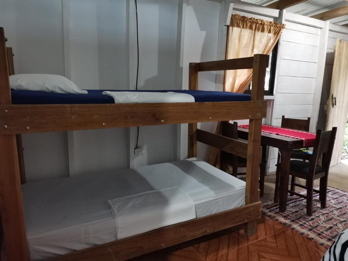 Hostal Cecilia Puerto Viejo de Talamanca Екстер'єр фото