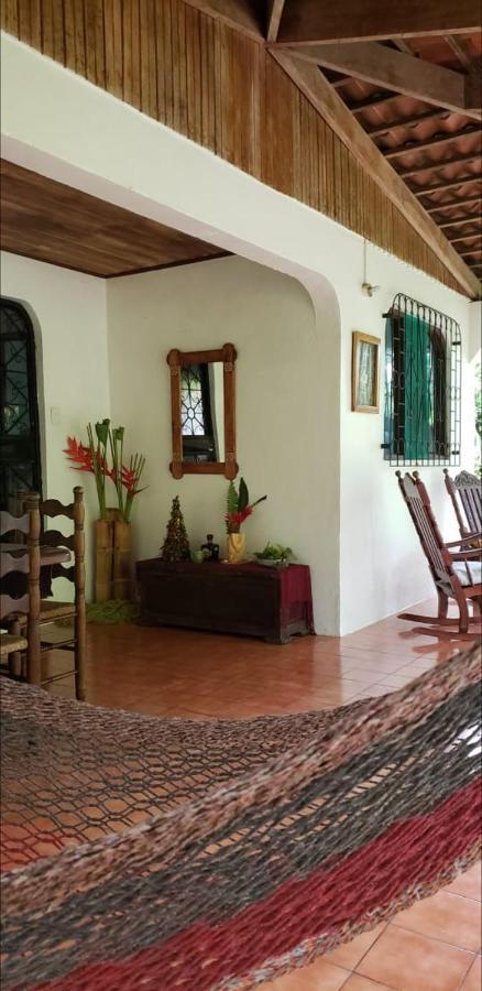 Hostal Cecilia Puerto Viejo de Talamanca Екстер'єр фото