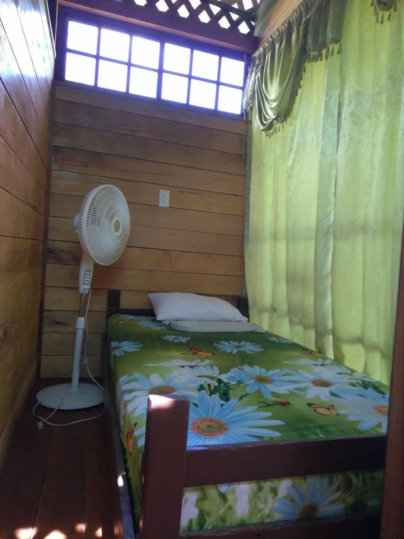Hostal Cecilia Puerto Viejo de Talamanca Екстер'єр фото