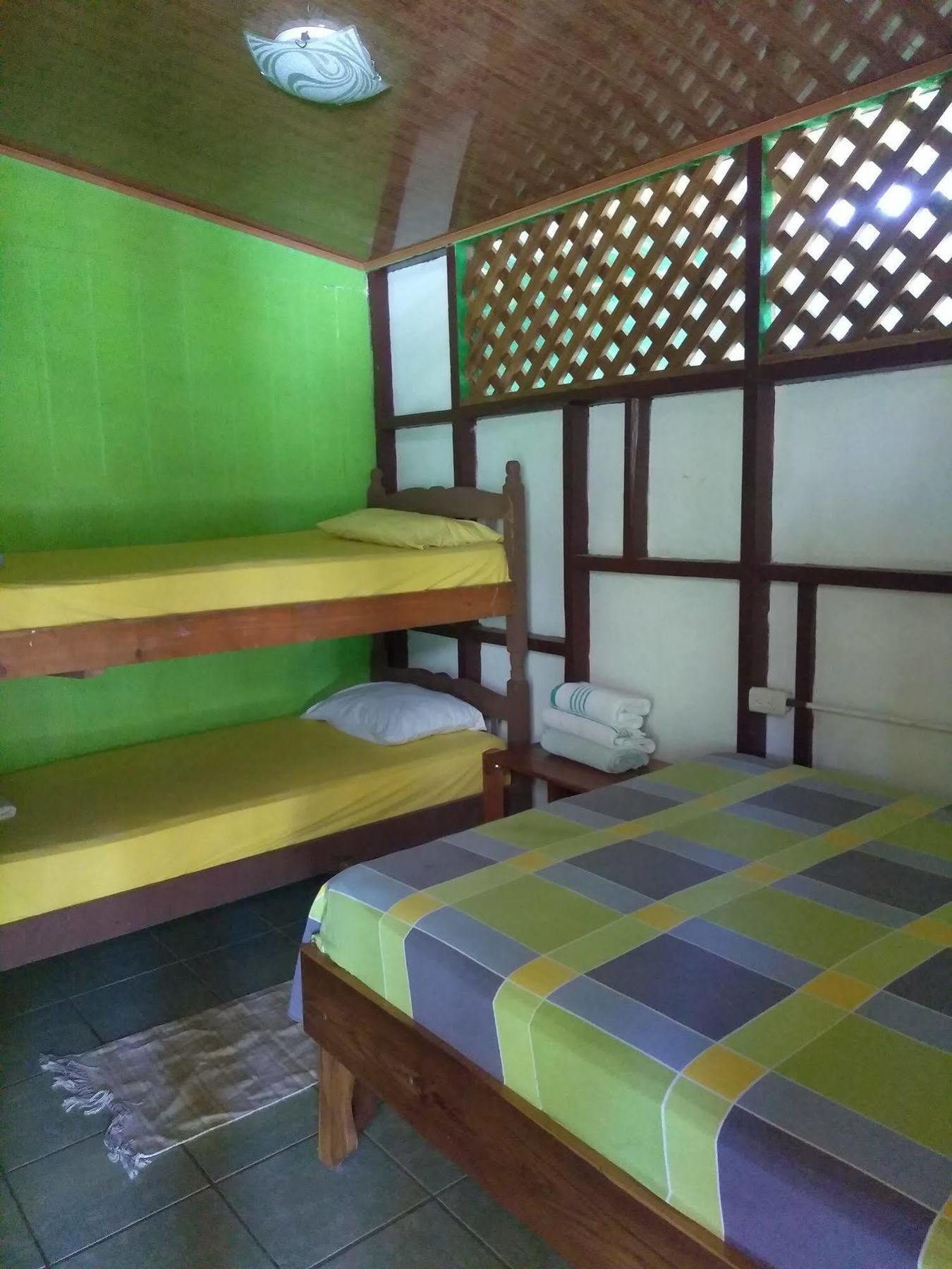 Hostal Cecilia Puerto Viejo de Talamanca Екстер'єр фото